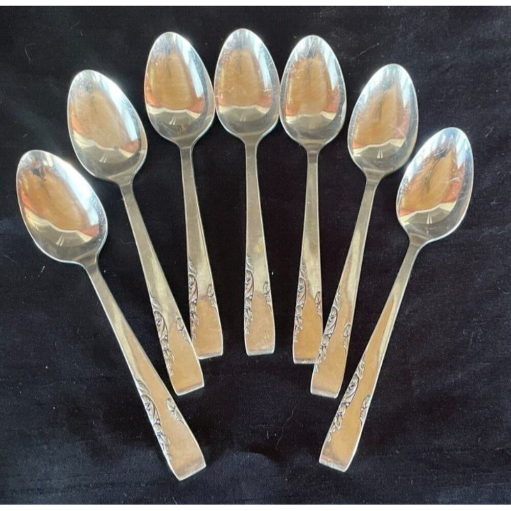 Set of 7 Vintage 1881 Rogers Proposal Silverplate Youth Spoons 5¼" Mid-Century